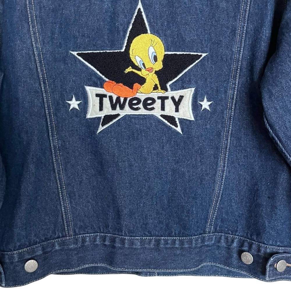Warner Bros Tweety Bird 2000’s Dark Wash Denim Jacket Medium - Picture 7 of 7